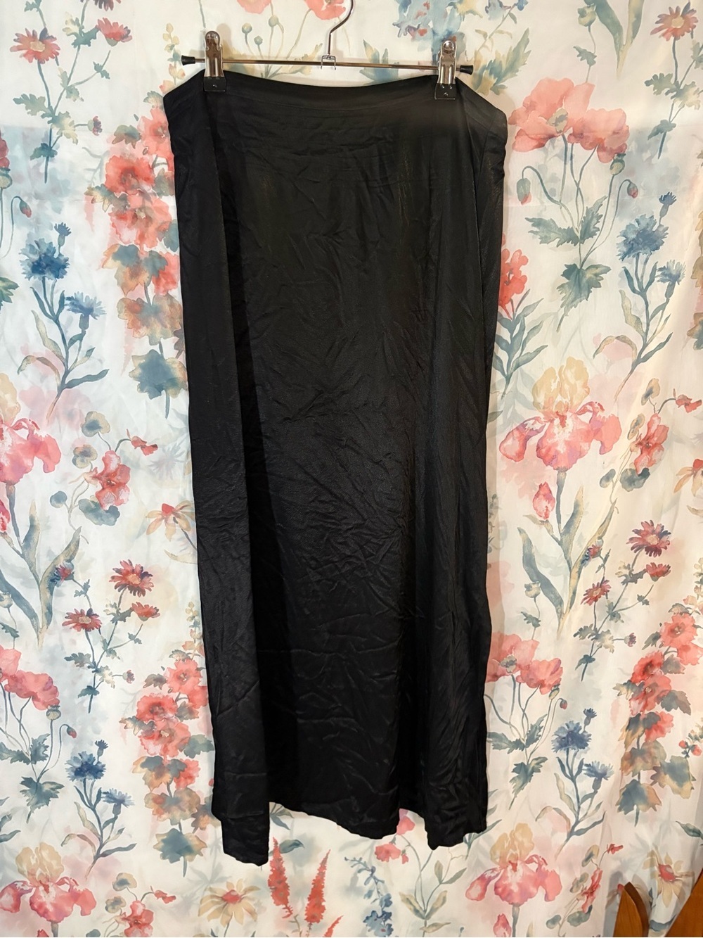 Vintage Jessica Black Maxi Skirt with Sleek Silhouette